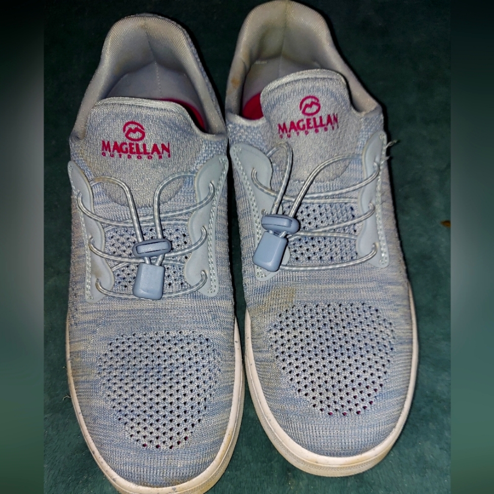 Magellan Sneakers